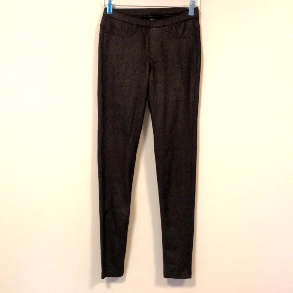 NWOT Hue Leggings- Size Xs